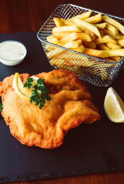 schnitzel ja ranskalaiset